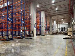 Pioneer Point (D22), Warehouse #582267571